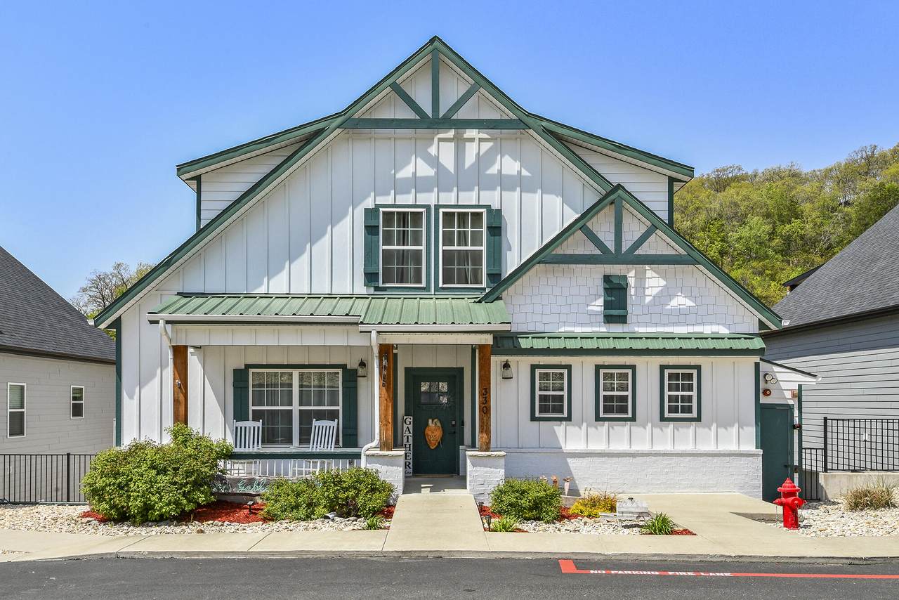 330 Lakefront Drive - Photo 1