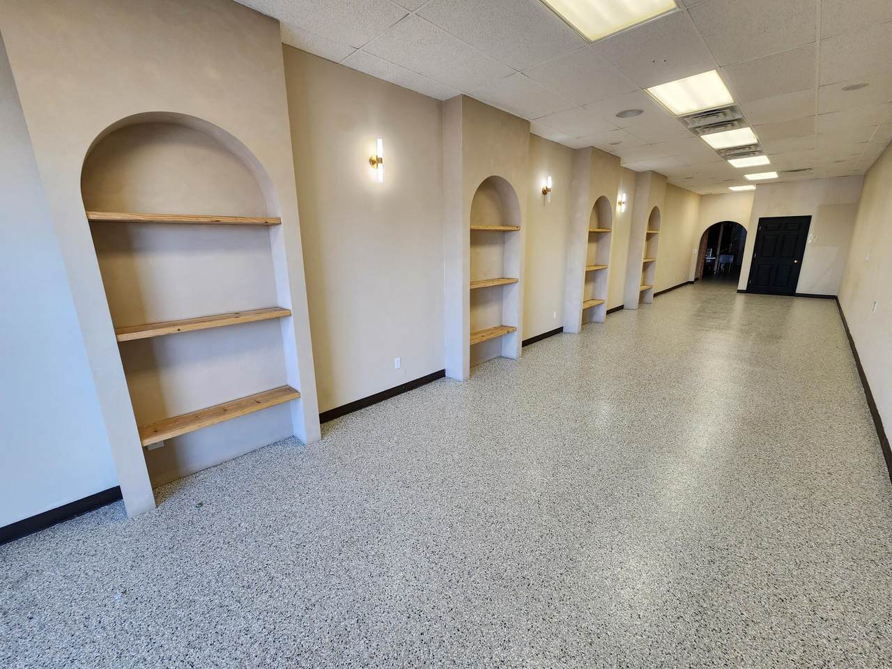 2528a Campbell Avenue - Photo 1
