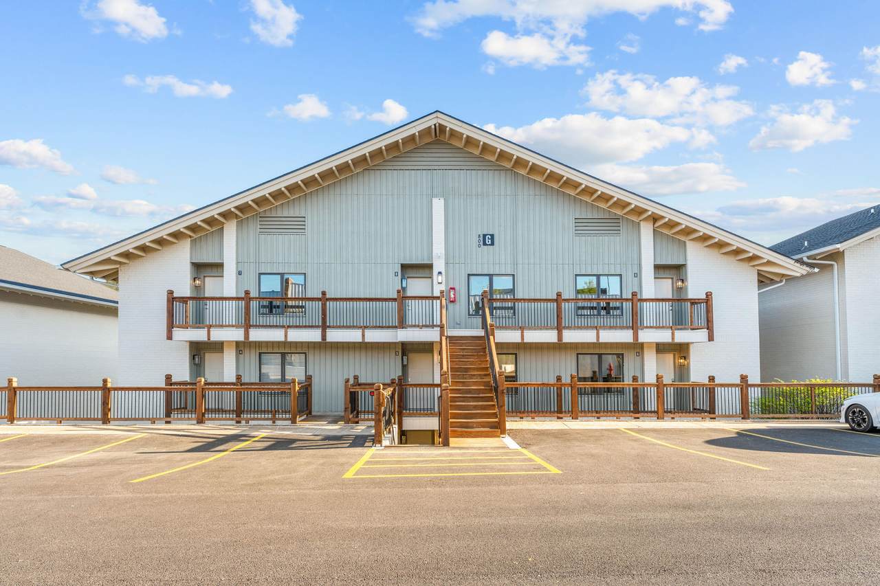 403 Veterans Boulevard - Photo 1