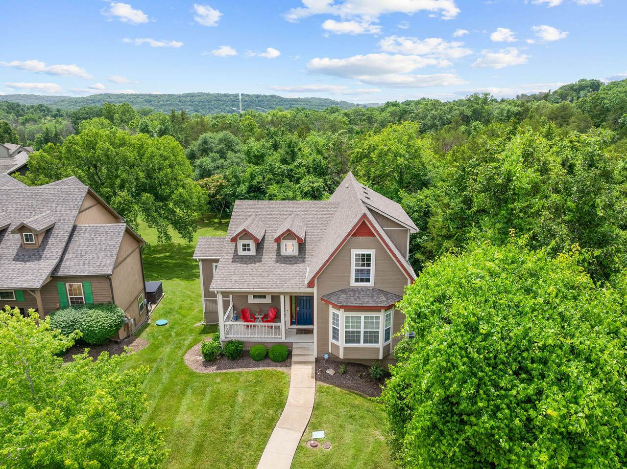 208 Streamside Drive - Photo 1
