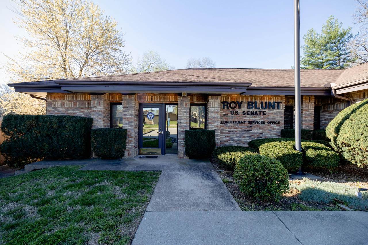 2740 Sunshine Street - Photo 1