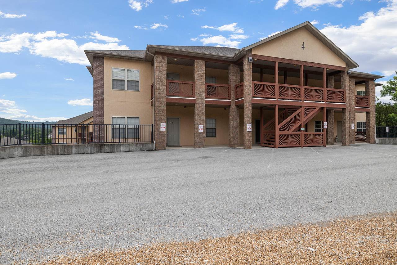 190 Rockwood Lane - Photo 1