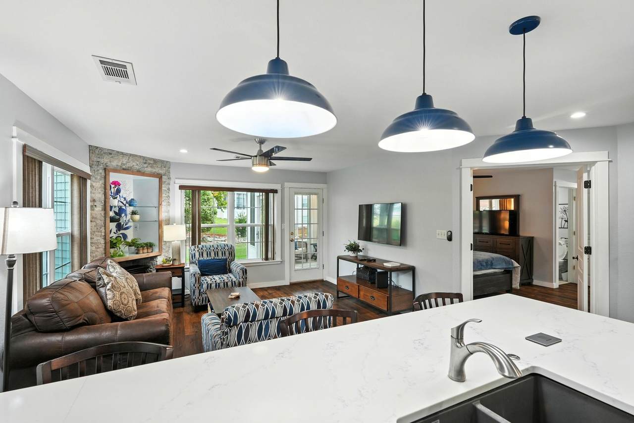 195 Meadow Brook Lane - Photo 1