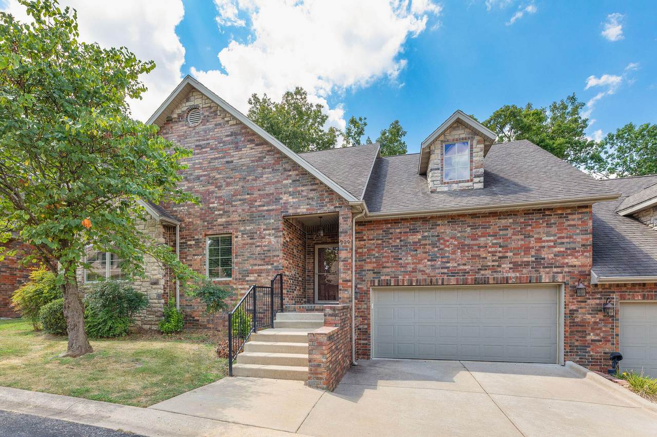 229 Stillwood Drive - Photo 1