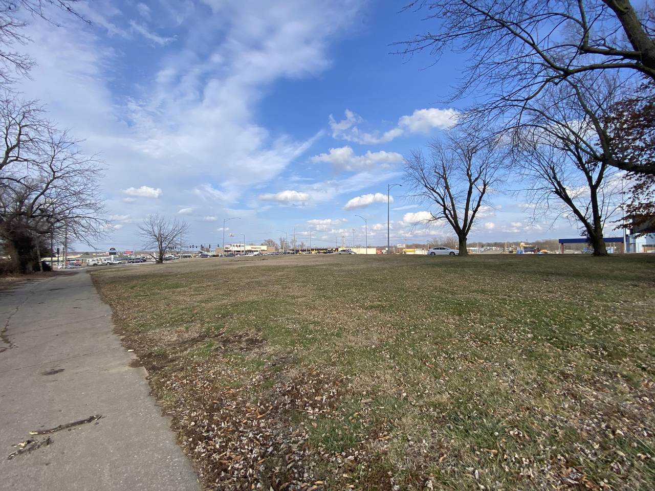 https://bt-photos.global.ssl.fastly.net/springmo/1280_boomver_1_60304054-2.jpg