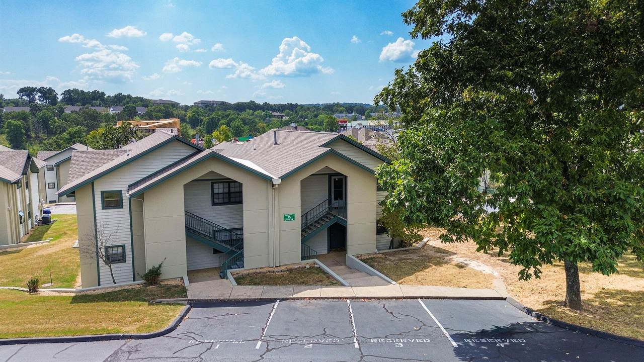 2700 Green Mountain Drive - Photo 1