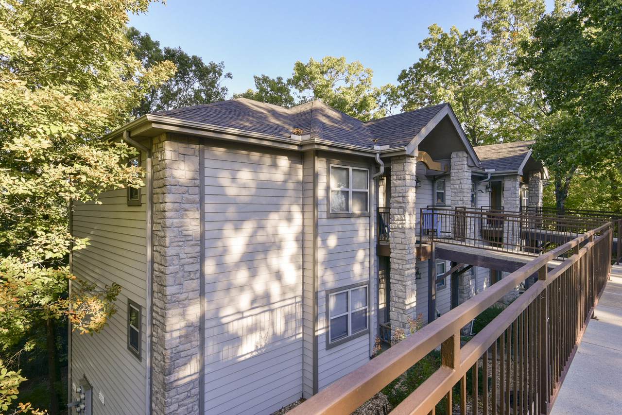 131 Oak Lane - Photo 1