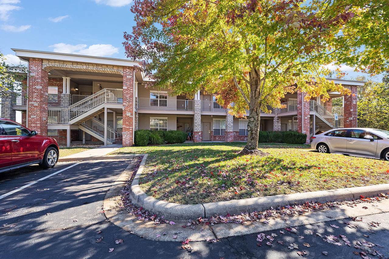 201 Golf View Drive - Photo 1