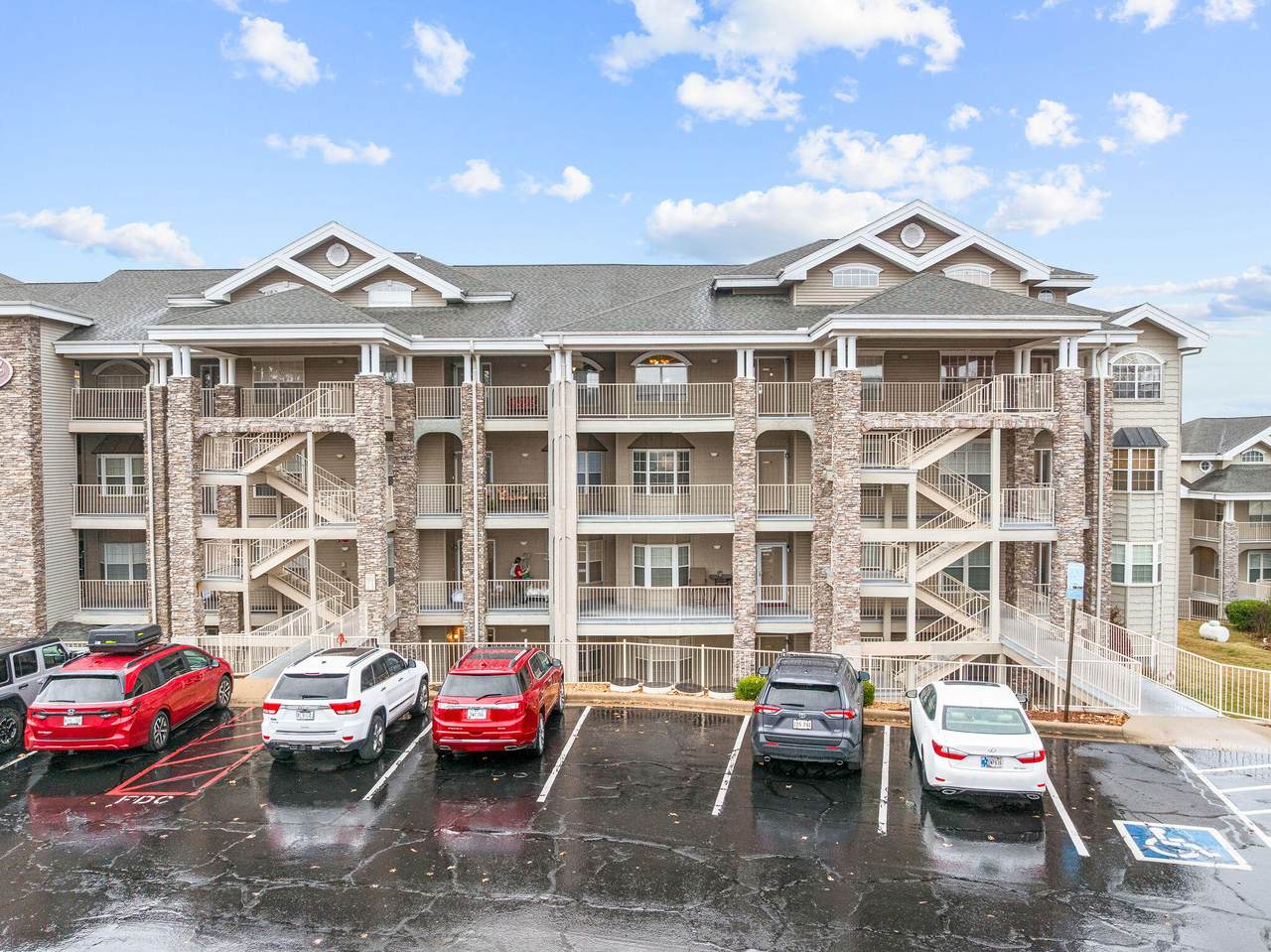 200 Glory Road - Photo 1