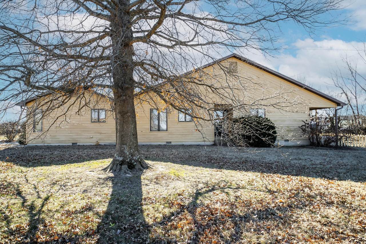 935 Banning Street - Photo 1