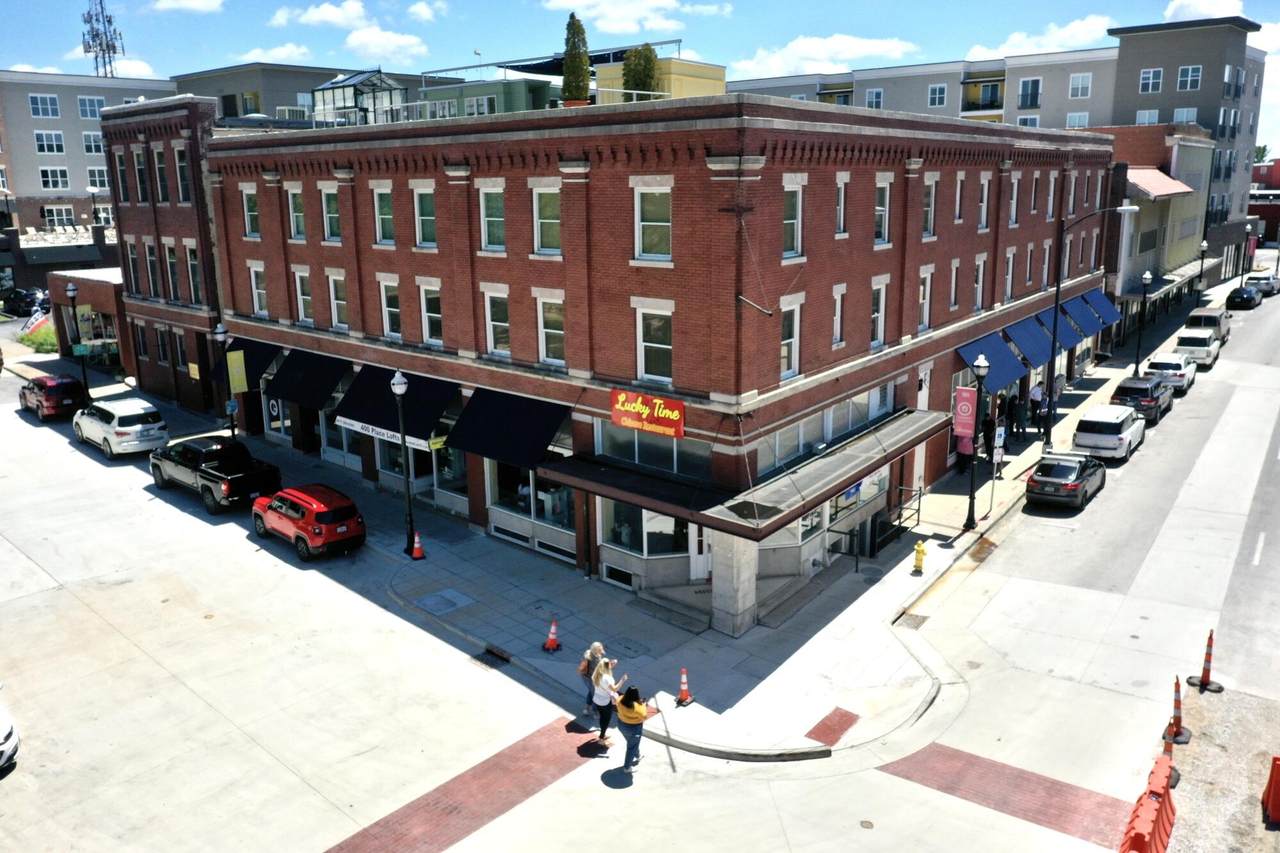 400 Walnut Street - Photo 1