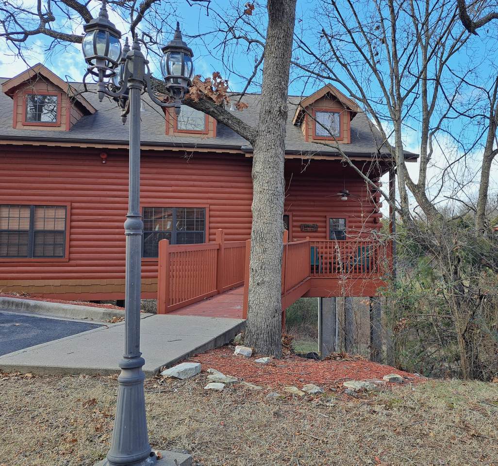 316 Summer Drive - Photo 1