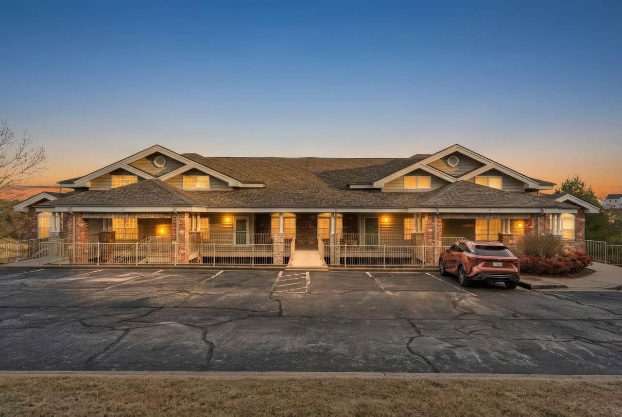 201 Golfview Drive - Photo 1