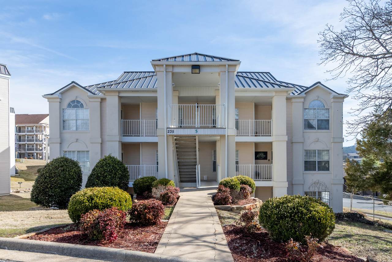 235 Meadow Brook Lane - Photo 1