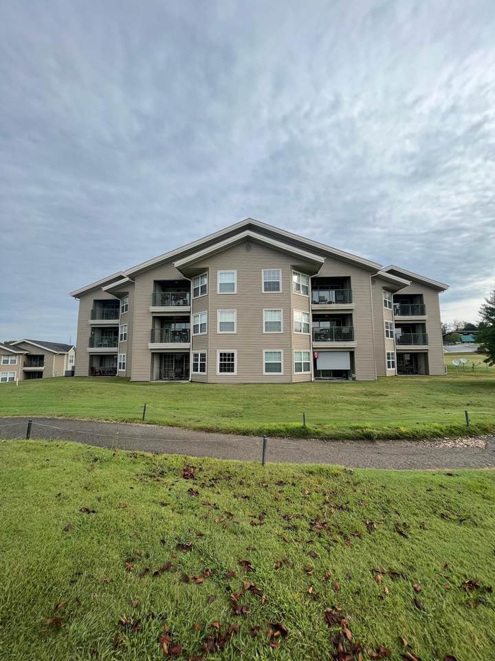 110 Rockford Drive - Photo 1