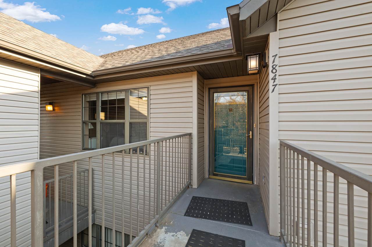 7847 Cozy Cove Road - Photo 1