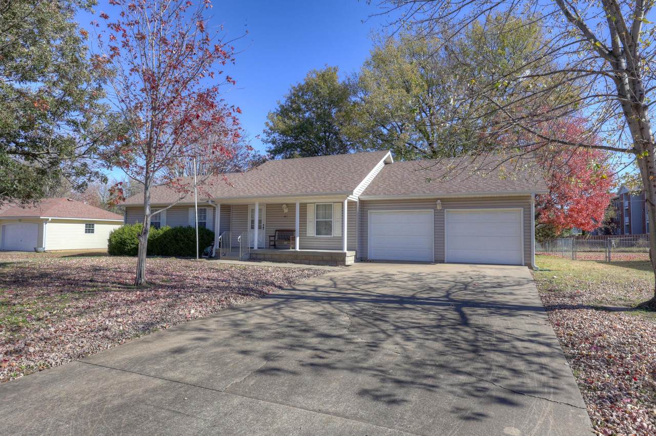 1411 Gold Stream Drive - Photo 1