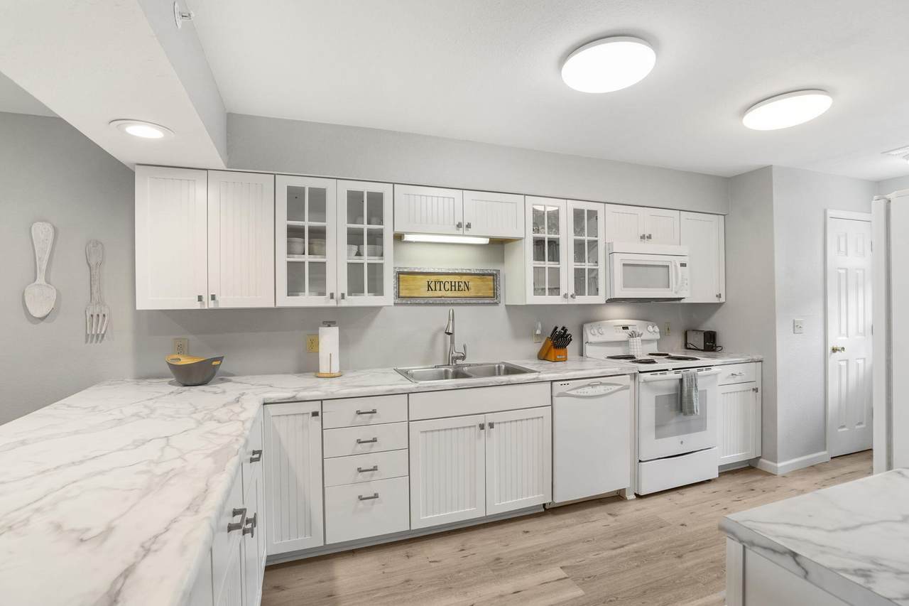 350 Wildwood Drive - Photo 1