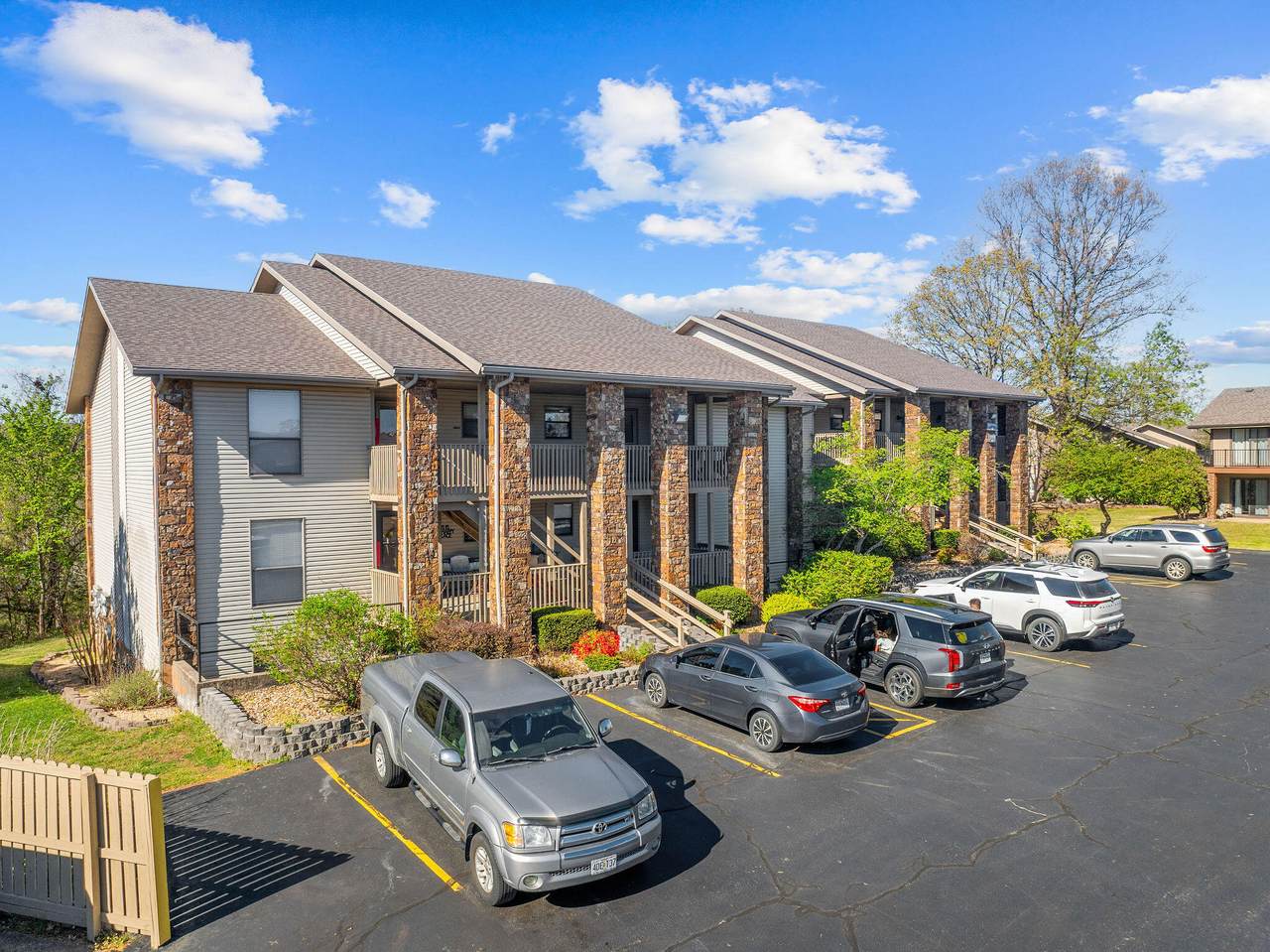 112 Overlook Drive - Photo 1