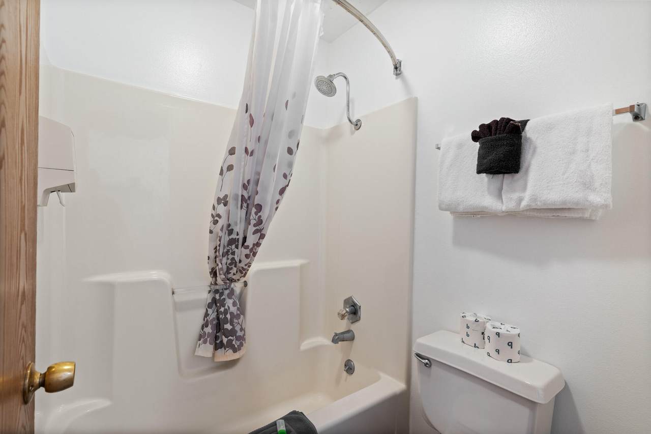 https://bt-photos.global.ssl.fastly.net/springmo/1280_boomver_1_60321217-2.jpg