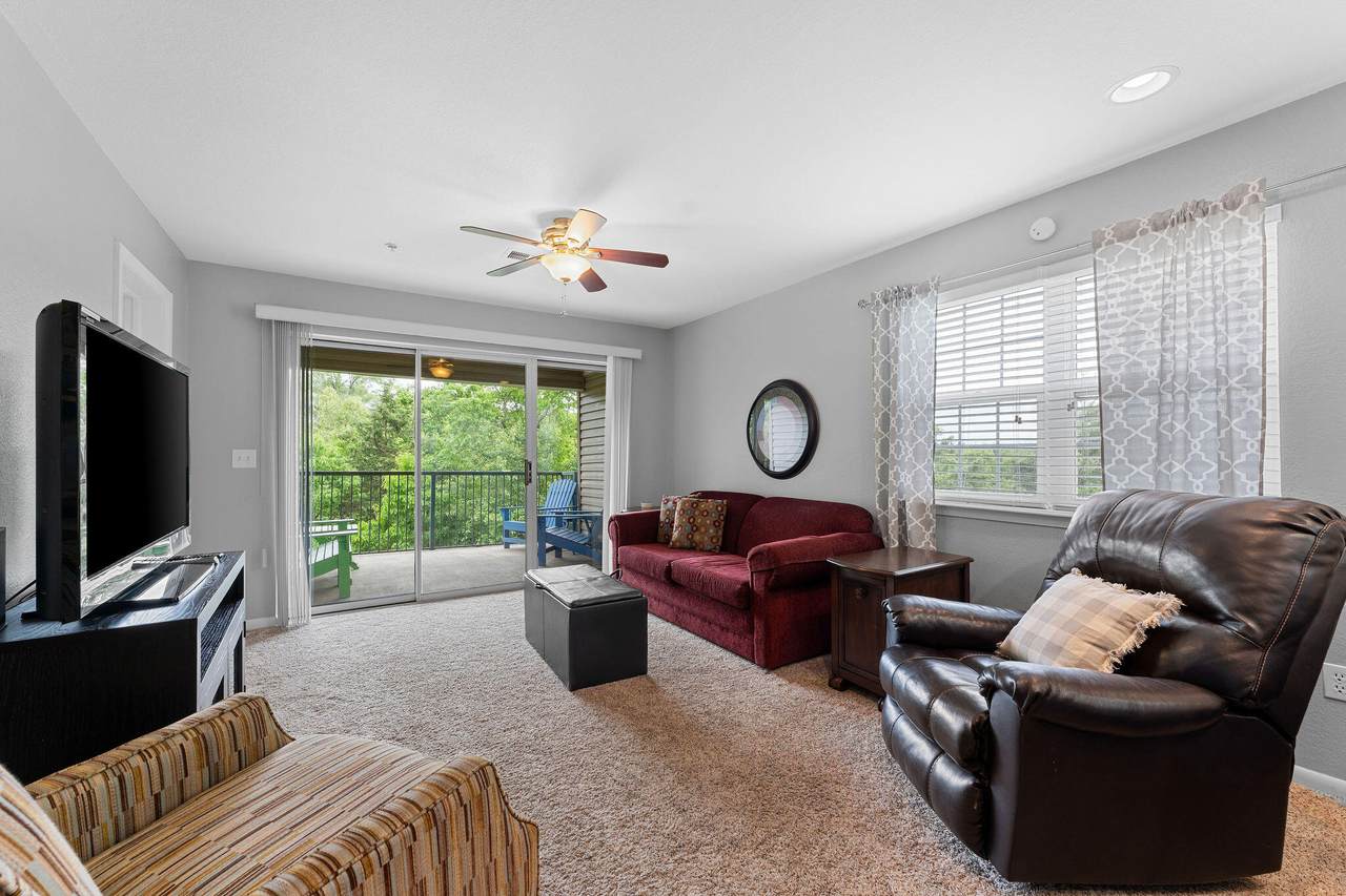 505 Valley View - Photo 1