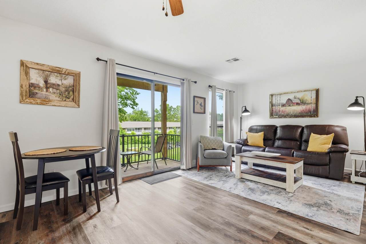 180 Lake Club Drive - Photo 1
