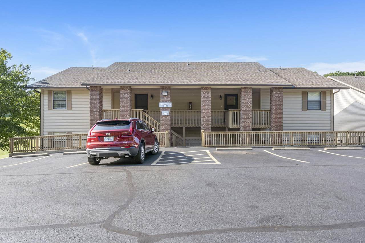246 Turnberry Drive - Photo 1