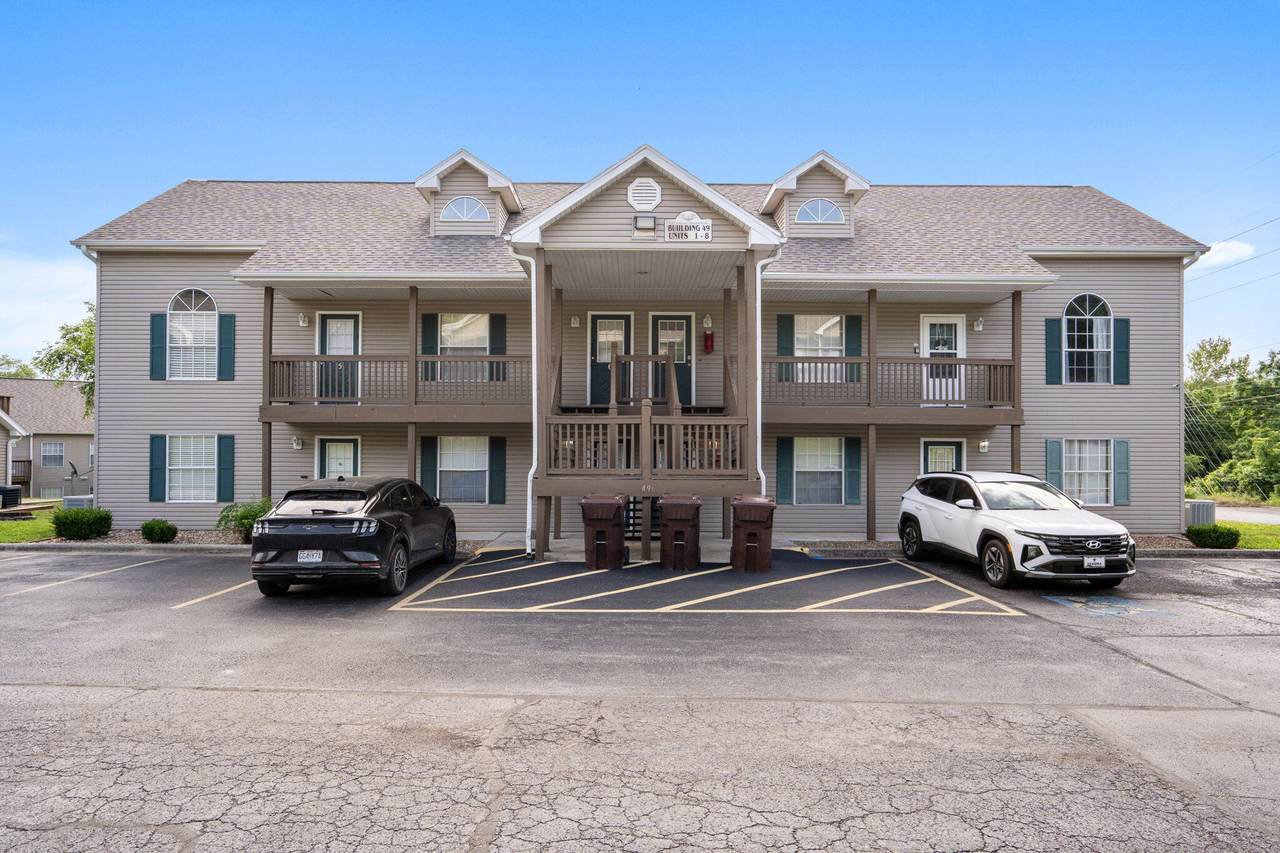 490 Abby Lane - Photo 1