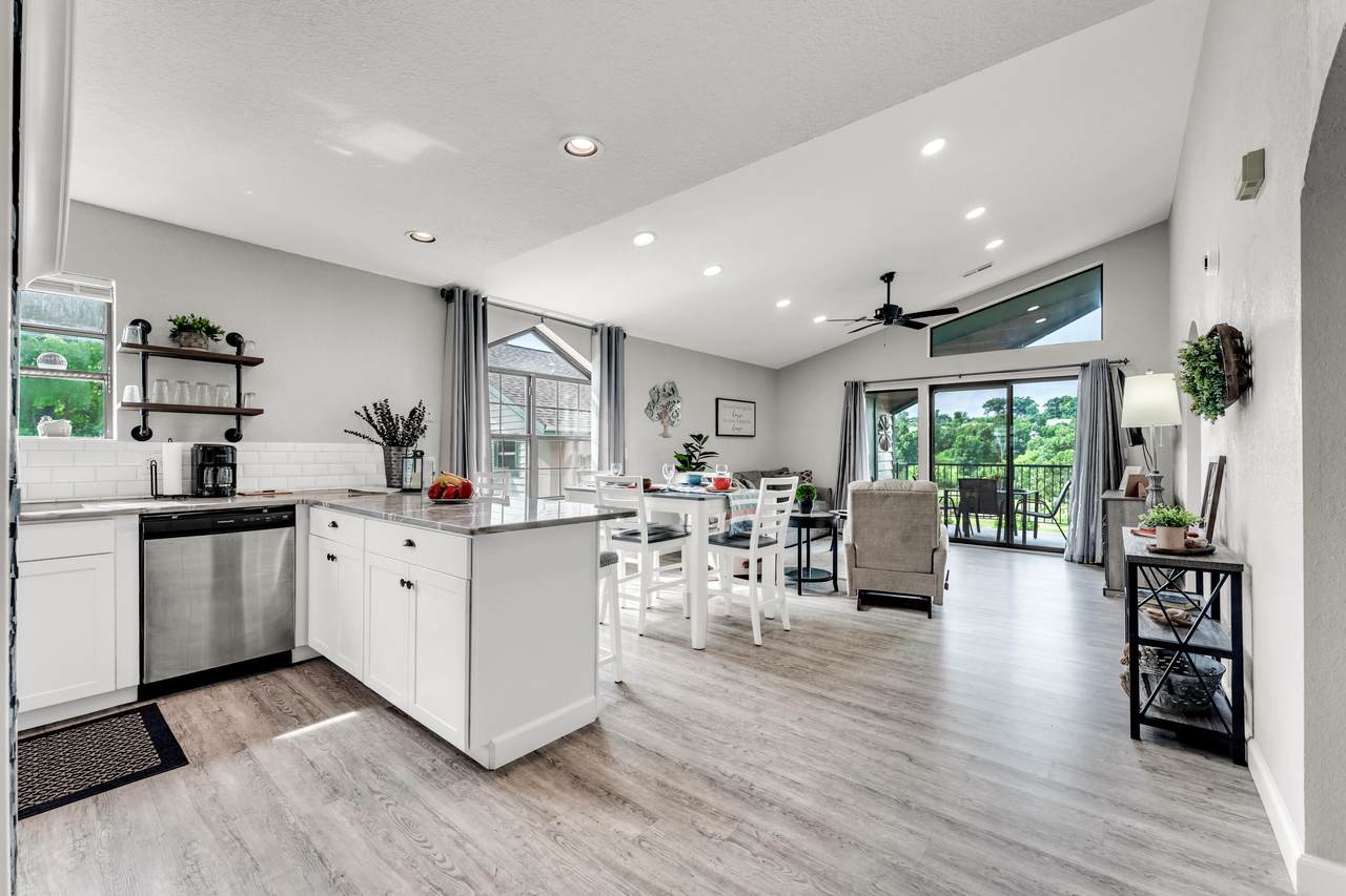 2700 Green Mountain Drive - Photo 1
