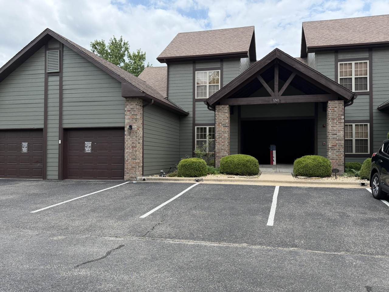 1241 Golf Drive - Photo 1