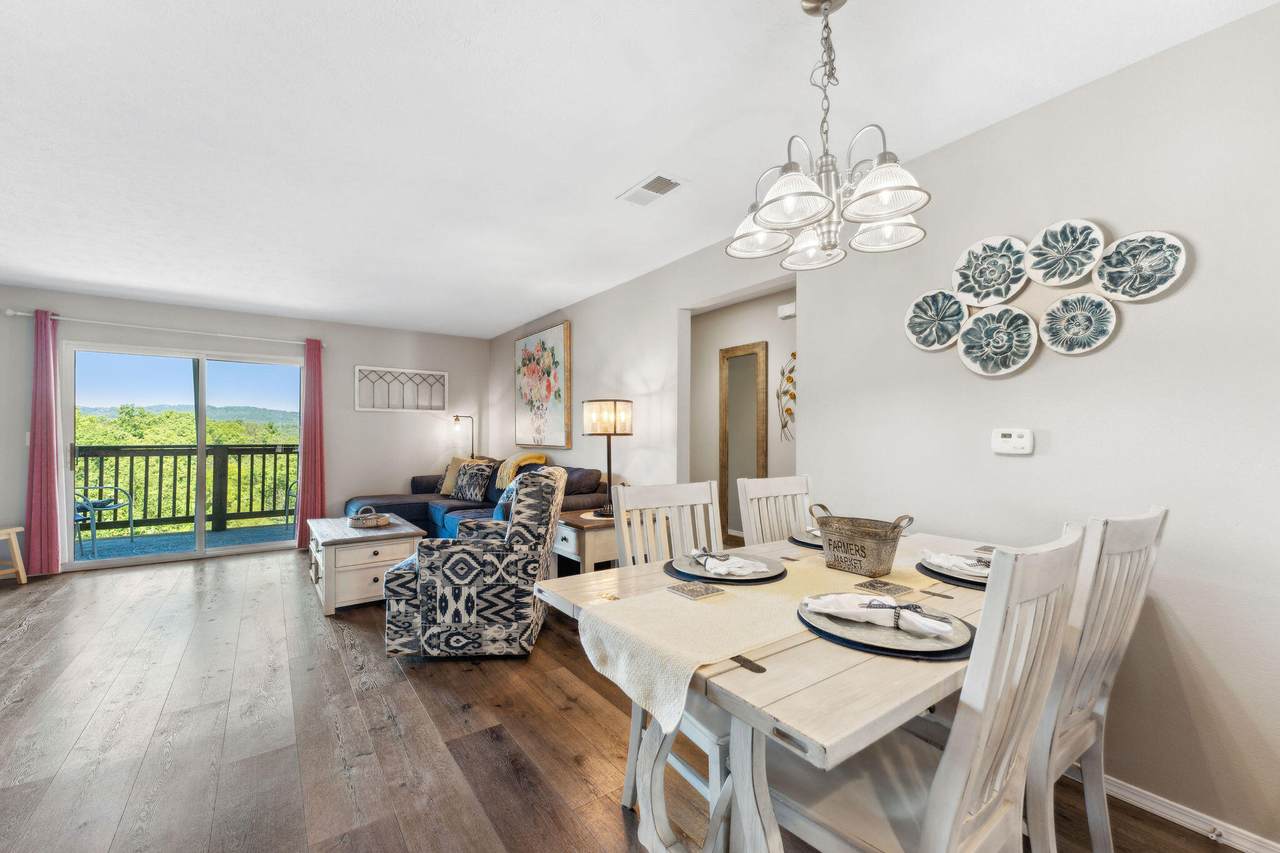 2954 Vineyards Parkway - Photo 1