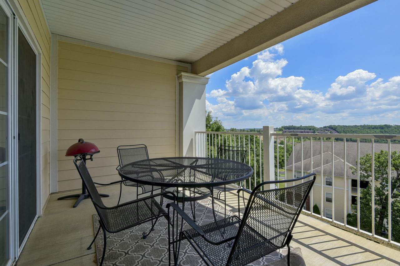 201 Prairie Dunes Drive - Photo 1