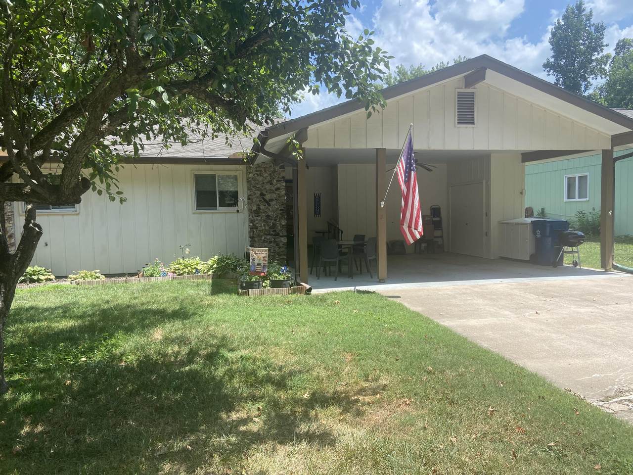 25 Oak Court - Photo 1