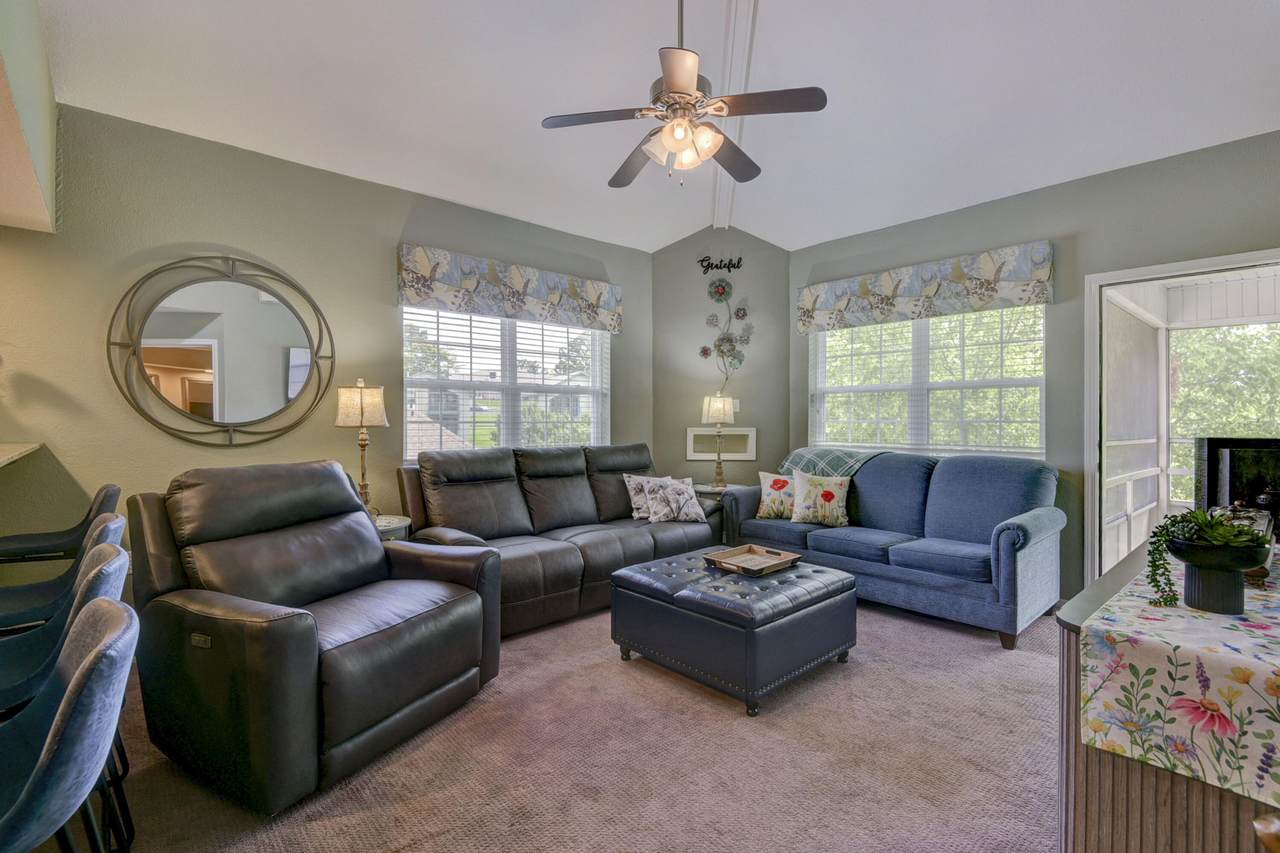 2800 Green Mountain Drive - Photo 1