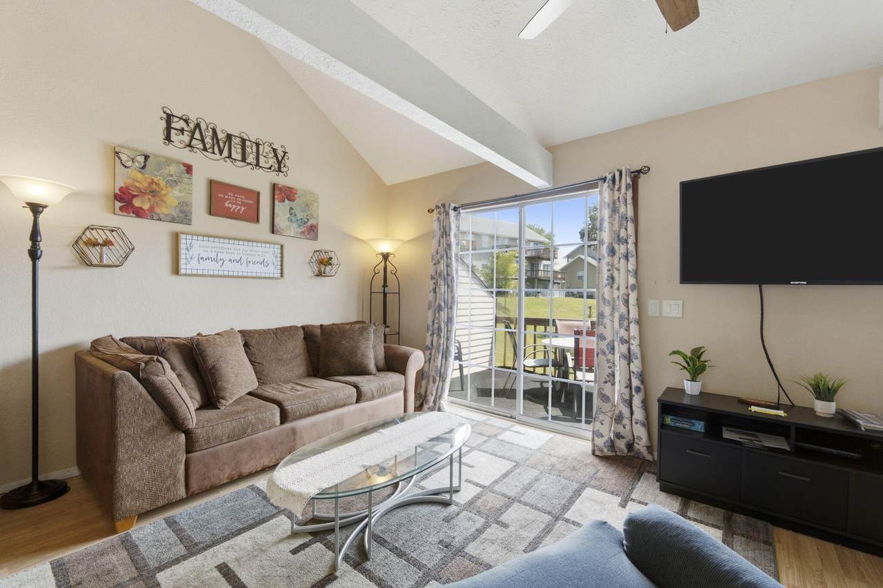 7 Hunters Cove - Photo 1