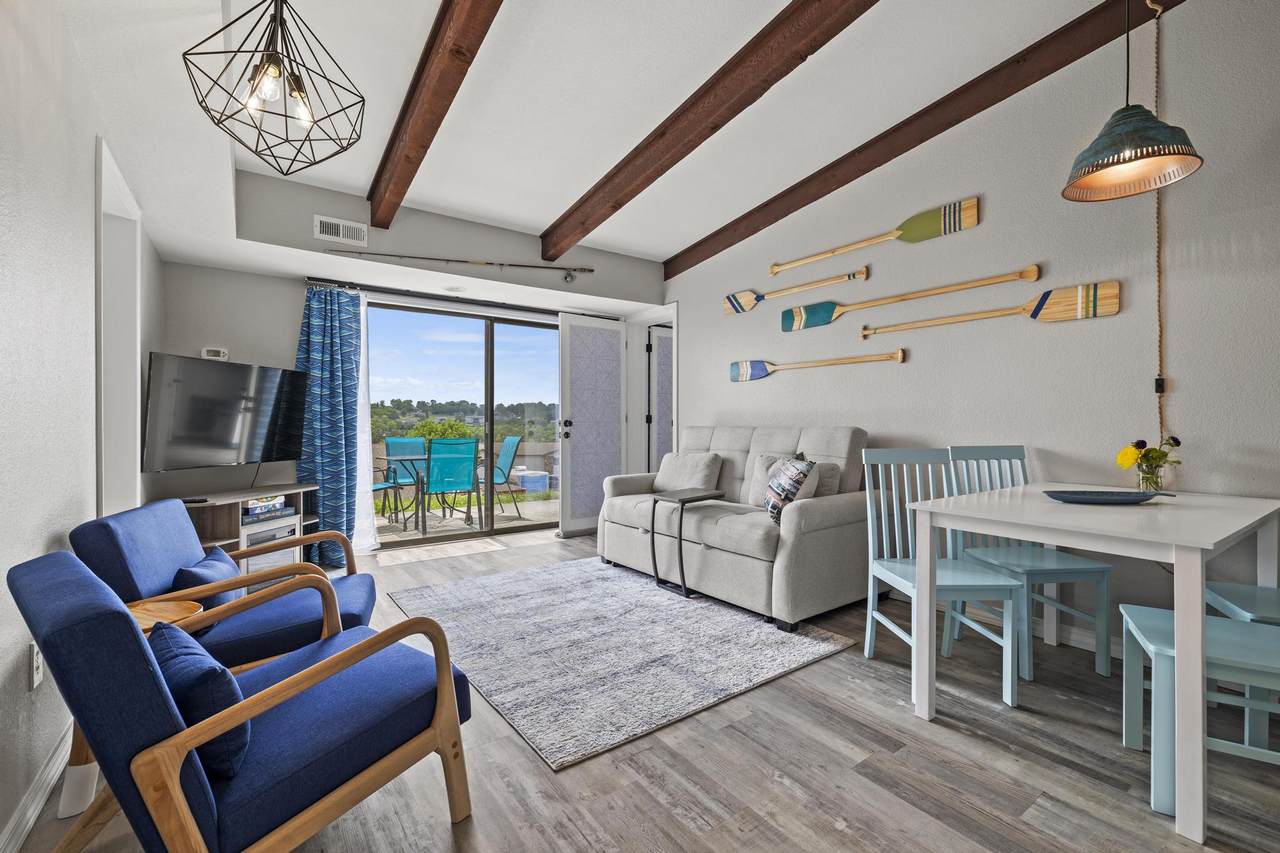 100 Getaway Circle - Photo 1