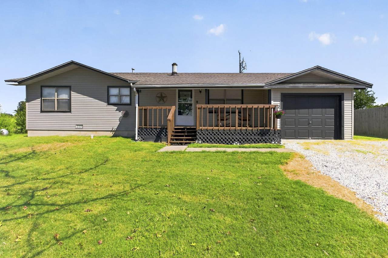 813 Kentucky Road - Photo 1
