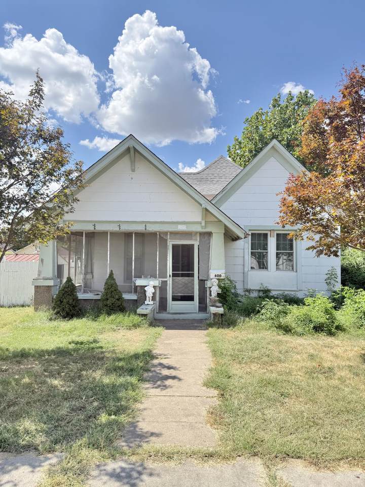 600 4th Street - Photo 1