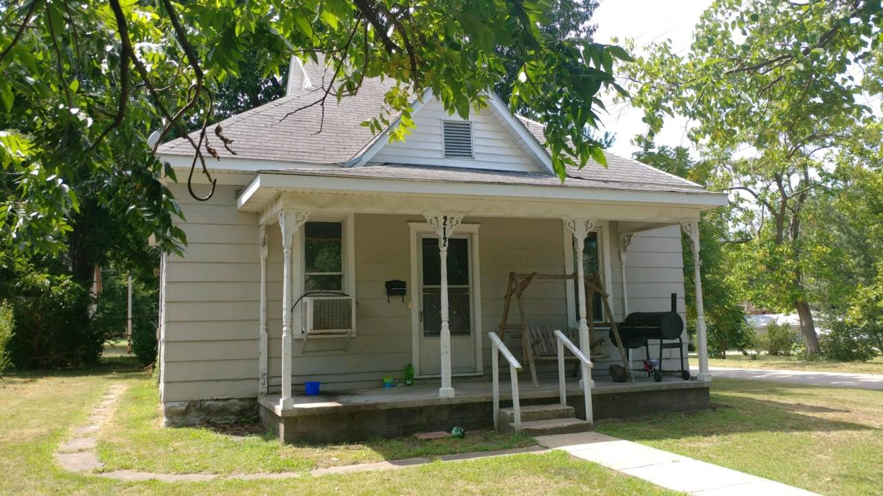 212 Kirkpatrick Street - Photo 1