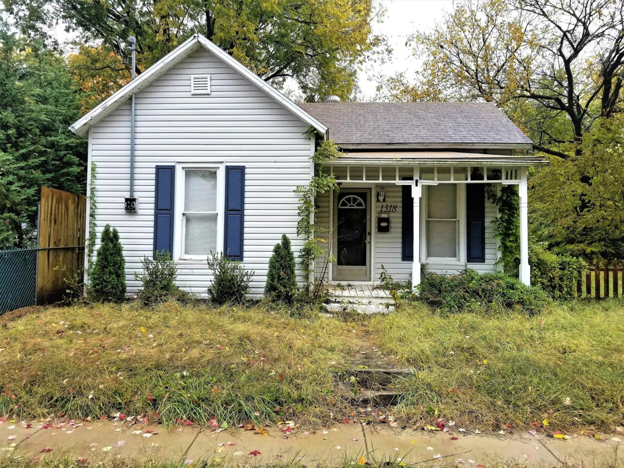 1318 Douglas Avenue - Photo 1