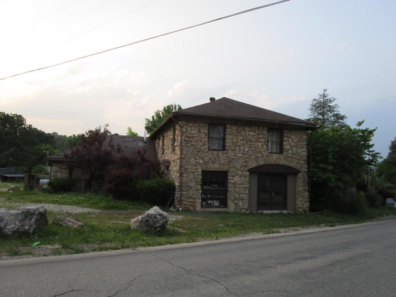 16378 Searcy Street - Photo 1
