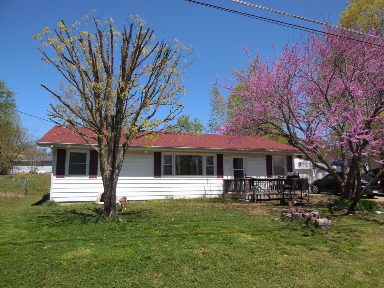 302 Bacorn Avenue - Photo 1