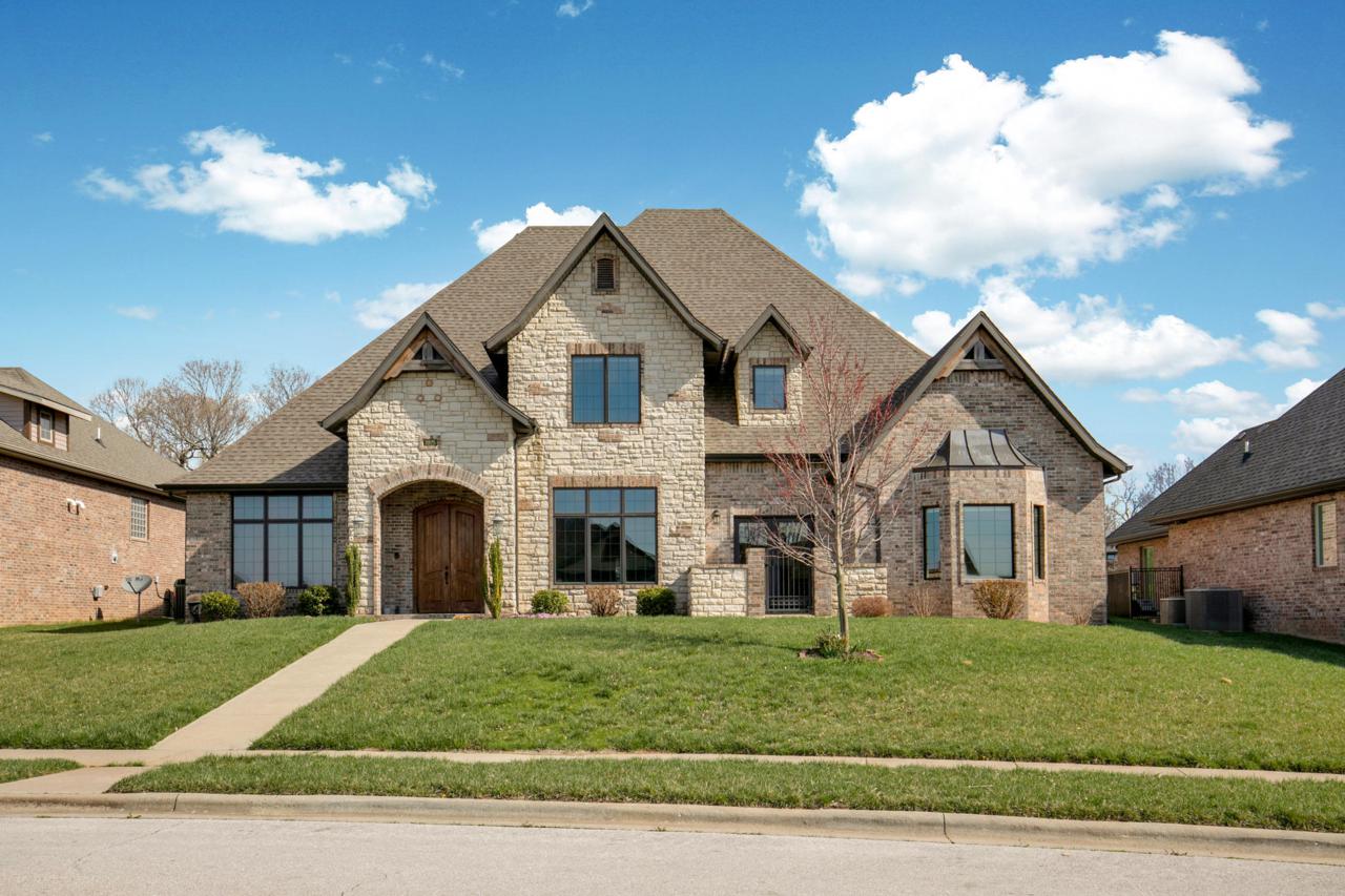 3925 Rosebrier Street - Photo 1