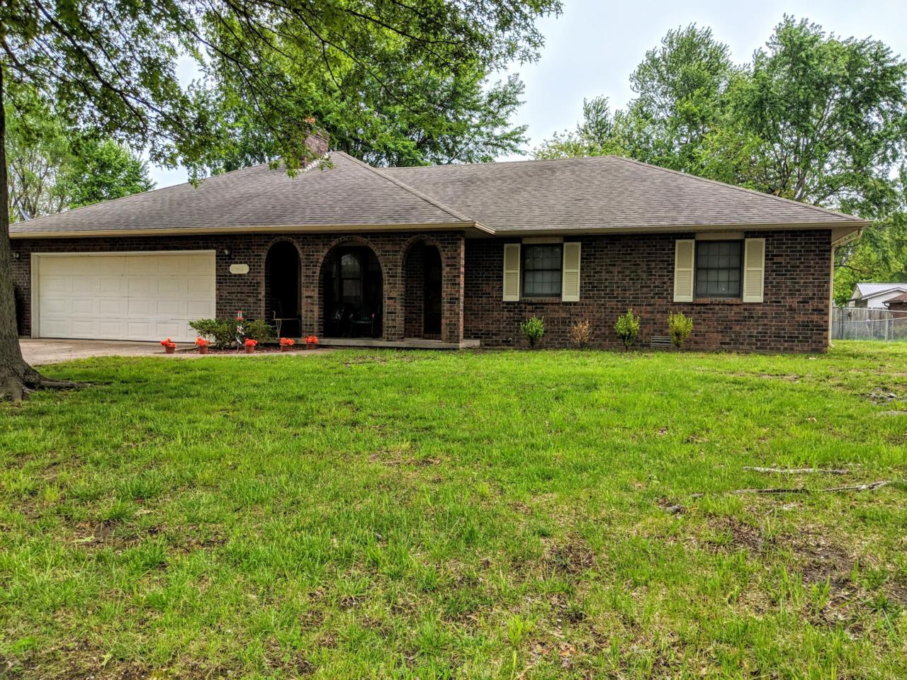 1930 Hedgewood Drive - Photo 1