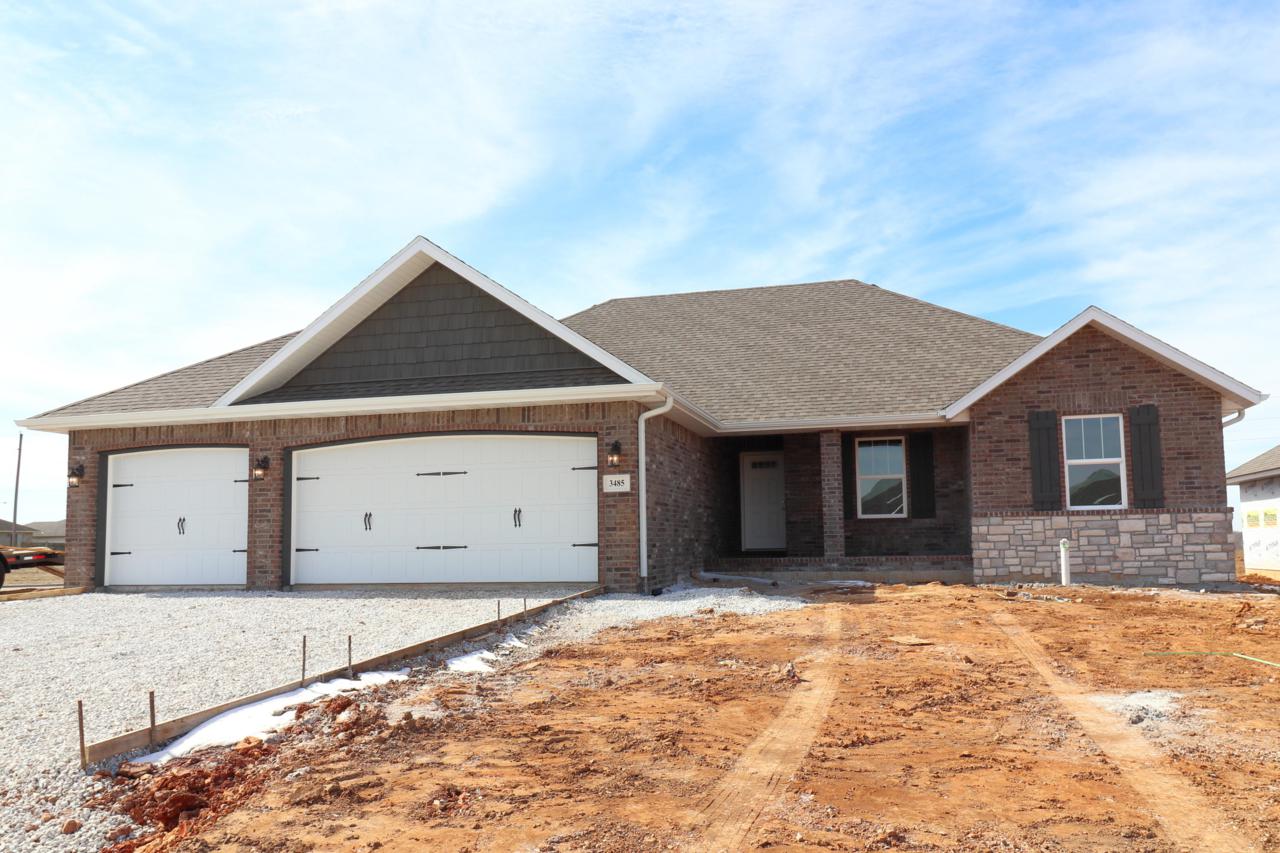 1652 Pinnacle Avenue - Photo 1