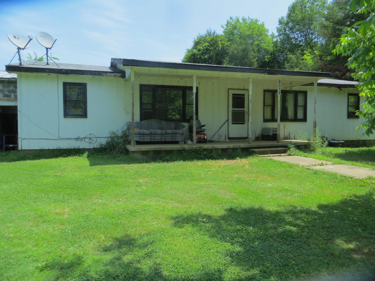 19041 Highway 115 - Photo 1