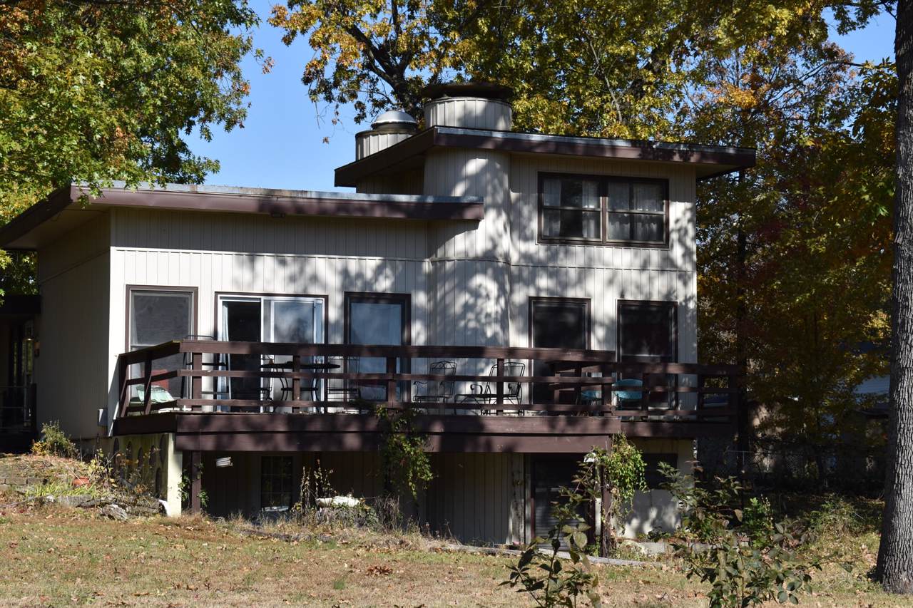 734 Stratford Drive - Photo 1