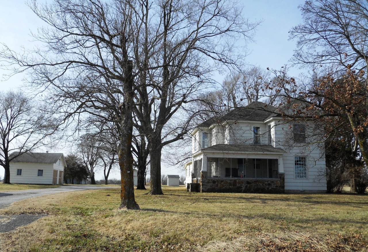 3649 Garrison Avenue - Photo 1