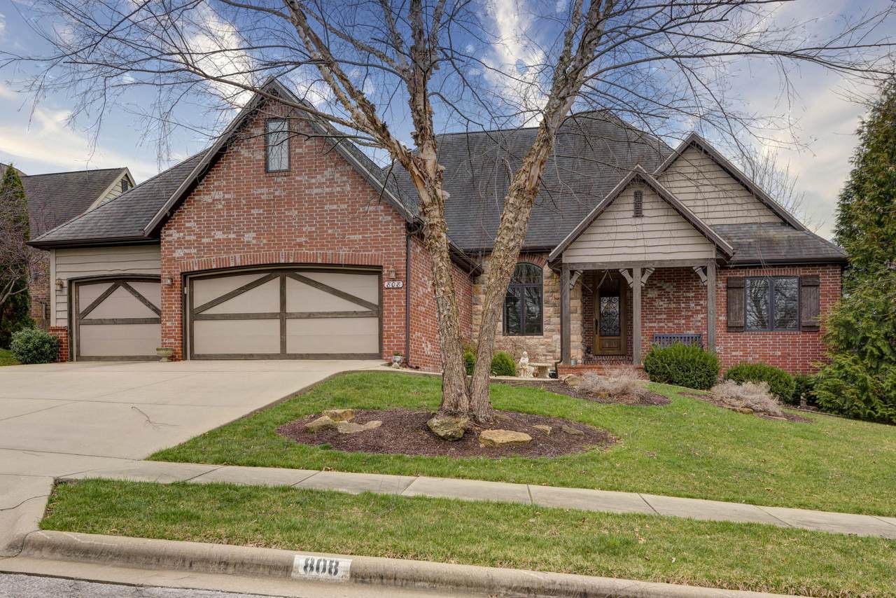 808 Donegal Circle - Photo 1