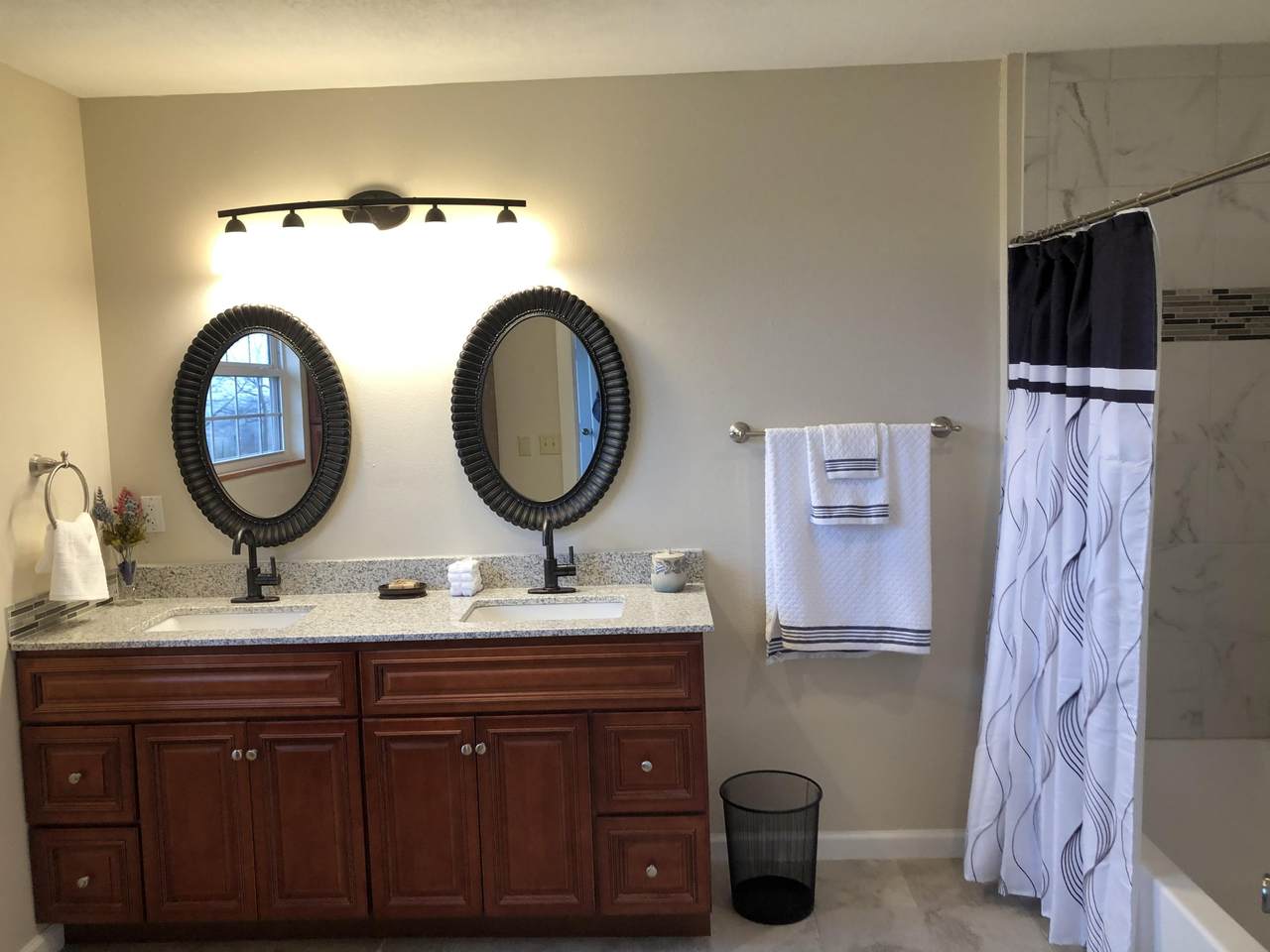 8284 Farm Road 1065 - Photo 1